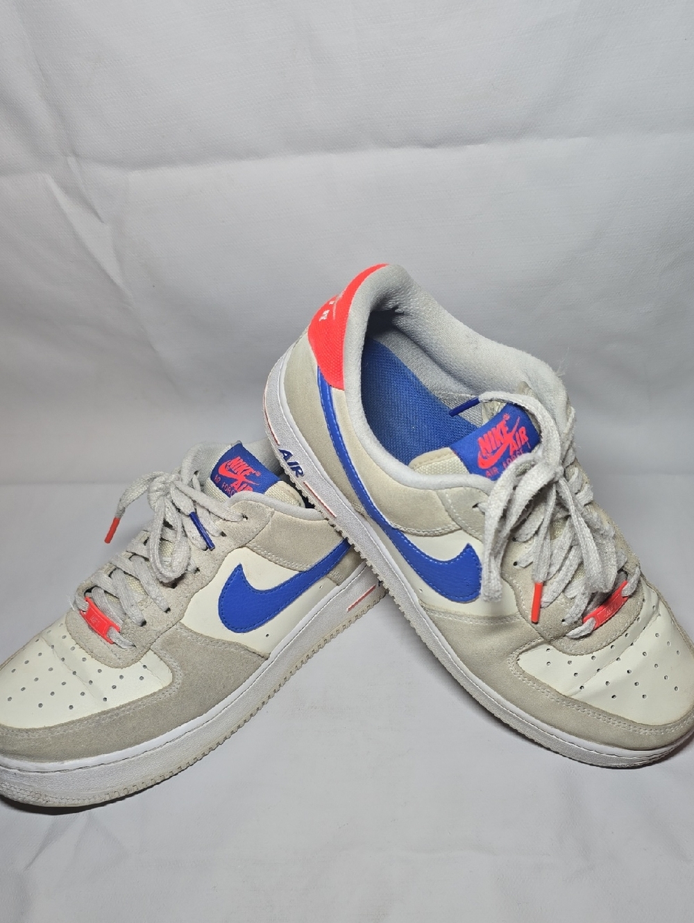 Nike Low-Top Sneakers - White, Blue & Coral Accent